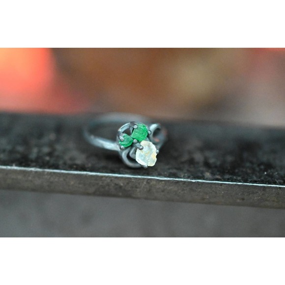Unique Natural Raw Emerald Ring Raw Sapphire Engagement Ring Rough Emera… - Picture 1 of 4